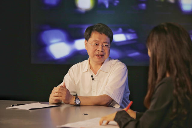 疫情防控期间，云南电商发展呈现出销量增长、消费升级、直播带货等新特点。