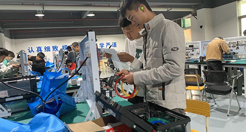 “雨露计划”助力脱贫群众实现“比亚迪”就业梦想