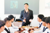 雲南旅遊職業學院巧解就業難
