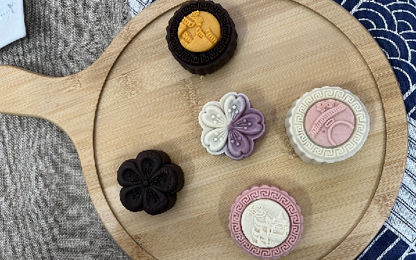 昆明阳宗海风景名胜区月饼飘香 企业迎来销售旺季