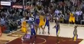 NBA一周十佳球-瓦莱乔狂戏魔兽 JR霸气绝杀