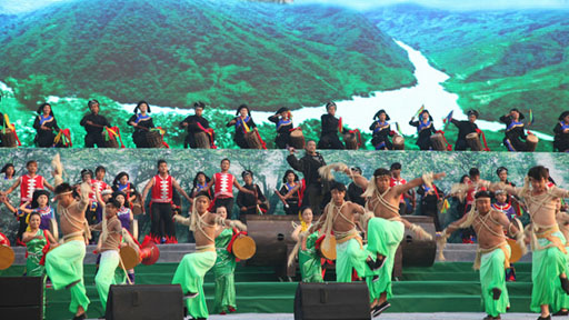 [新华专题]中国云县第十届澜沧江啤酒狂欢节