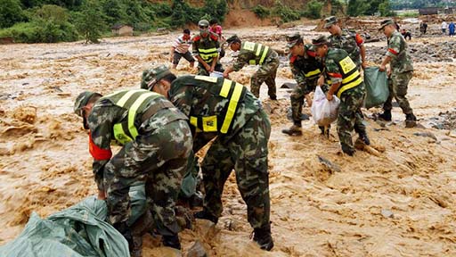 强降雨致云南德宏14人死亡8人失踪 抢险救灾继续进行