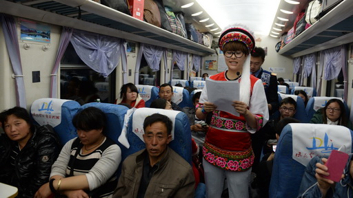 “保护洱海 我们在行动”旅客签名承诺活动开幕