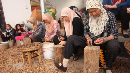 周杰伦北京餐厅开业 吃饭限号黄牛卖号牌