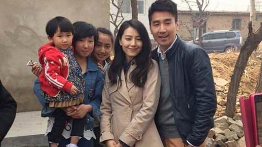 潘玮柏杨丞琳10秒激吻 互动亲密有如情侣