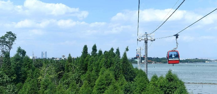 [新华网云南频道]<em>震撼</em>!梅西连过4人<em>一条龙</em>破门