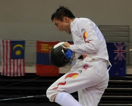 焦云龙夺亚洲击剑锦标赛重剑冠军