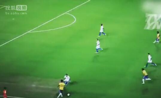 内马尔彩虹过人集锦 惹怒对手频遭掀翻